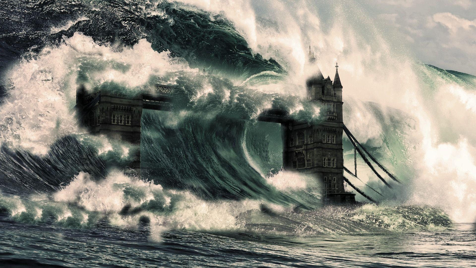 Страна штормов. ЦУНАМИ В Лондоне. Бискайский залив волны убийцы. Потоп. Шторм ЦУНАМИ.